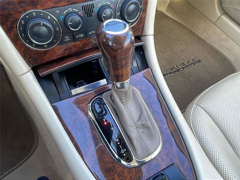 Used 2006 Mercedes-Benz CLK 350 Cabriolet image 22