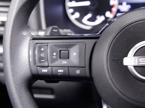 Used 2023 Nissan Rogue SV AWD/4WD image 23