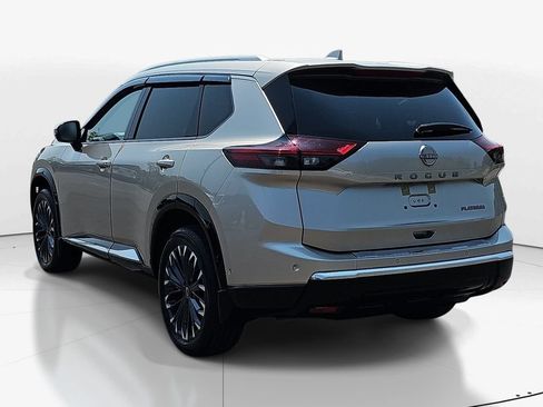 Used 2024 Nissan Rogue Platinum w/ Platinum Premium Package FWD image 8