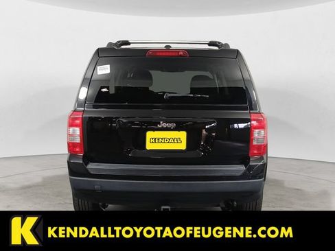 Used 2016 Jeep Patriot Sport w/ Power Value Group FWD image 4