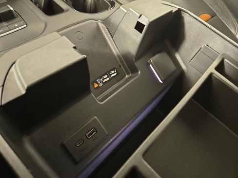 Used 2024 GMC Sierra 2500 AT4 w/ AT4 Preferred Package image 31