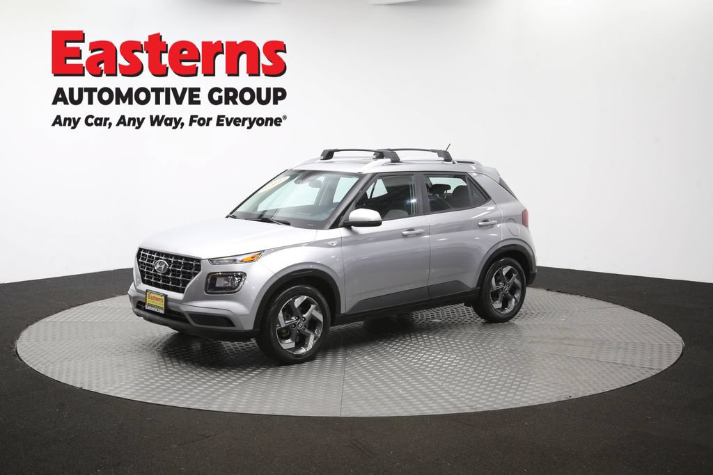 Used 2023 Hyundai Venue SEL FWD image 61