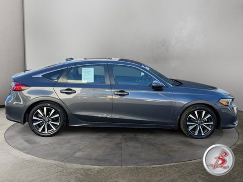 Used 2024 Honda Civic EX-L image 8