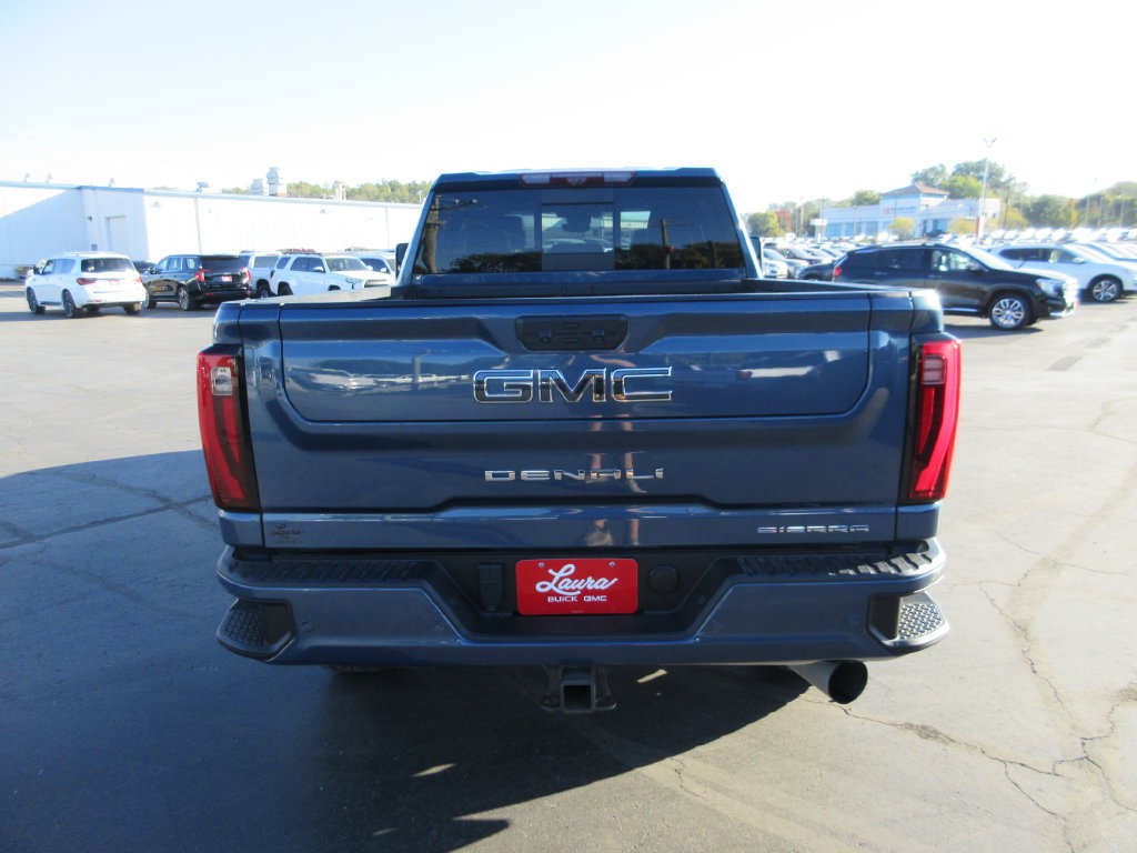 Certified 2024 GMC Sierra 2500 Denali Ultimate AWD/4WD image 7