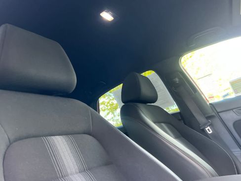 Used 2023 Honda Civic Sport image 16