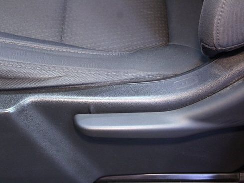 Used 2020 Chevrolet Silverado 1500 Custom image 17