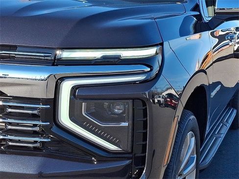 New 2026 Chevrolet Suburban Premier w/ Sun And Tow Package image 7