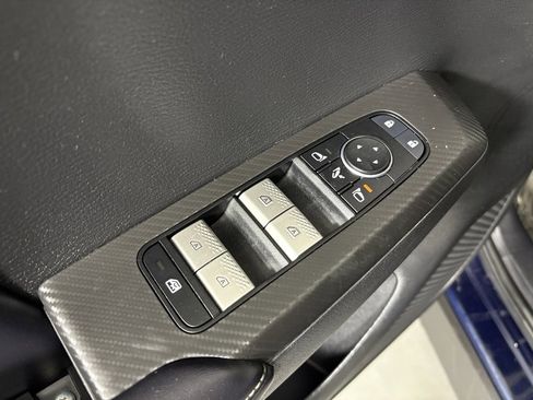 Used 2024 Mitsubishi Outlander SE image 15