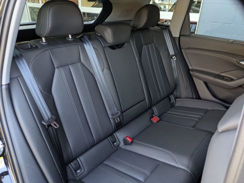 New 2025 Audi Q6 e-tron Premium Plus image 11