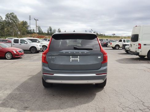 Used 2022 Volvo XC90 T8 Inscription image 4