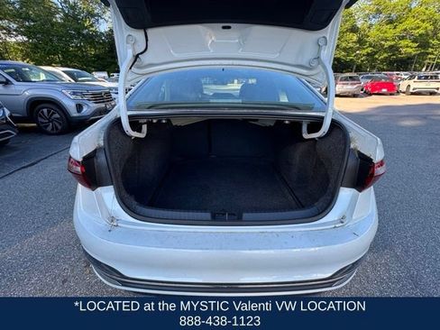 Used 2024 Volkswagen Jetta SEL FWD image 19