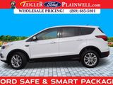Used 2019 Ford Escape SE image 2