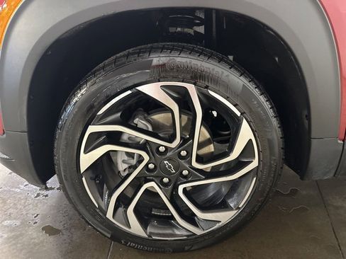 Used 2024 Chevrolet TrailBlazer RS w/ Convenience Package image 39