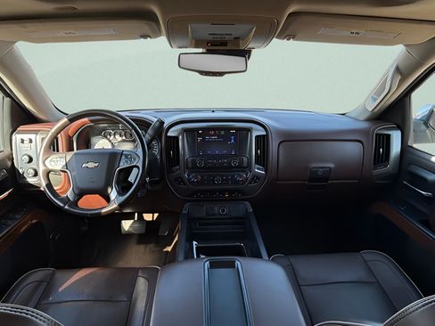 Used 2014 Chevrolet Silverado 1500 High Country w/ High Country Premium Package AWD/4WD image 13