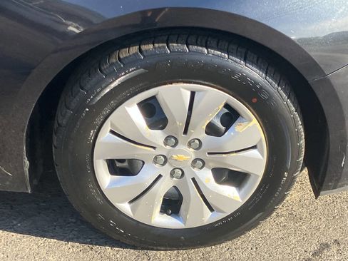 Used 2012 Chevrolet Cruze LS FWD image 15