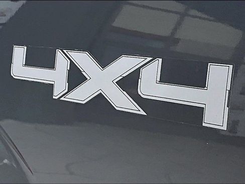 Used 2011 Ford F150 XLT w/ XLT Chrome Pkg AWD/4WD image 23
