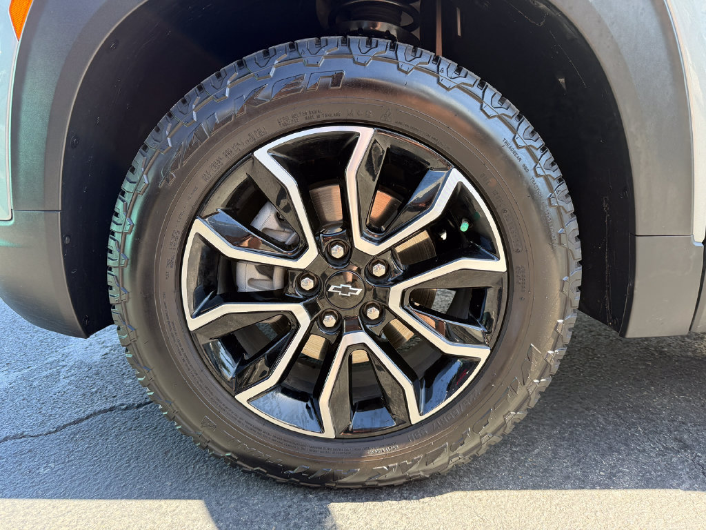 Used 2024 Chevrolet TrailBlazer ACTIV w/ Convenience Package AWD/4WD image 14