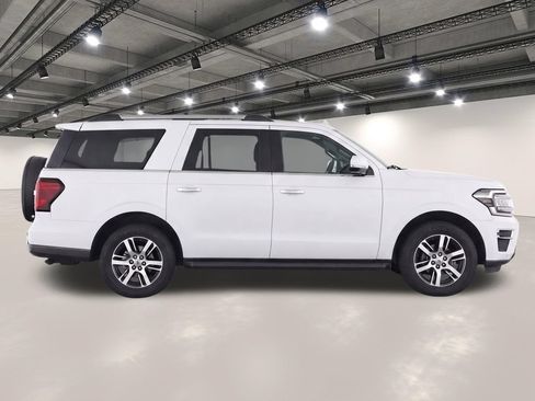 Used 2024 Ford Expedition Limited RWD image 8