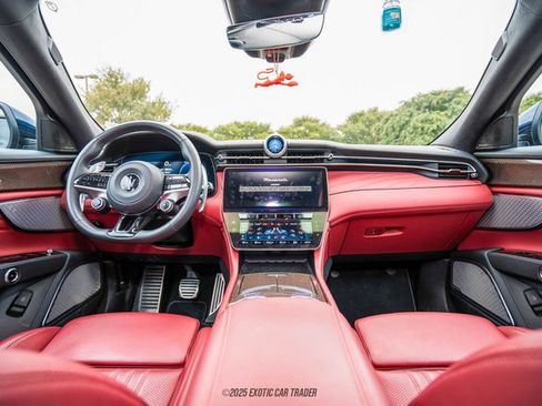 Used 2023 Maserati Grecale Modena image 34