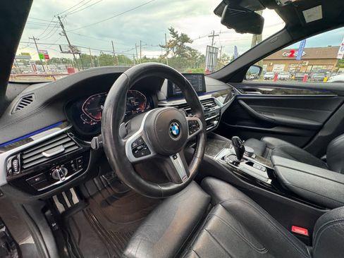 Used 2020 BMW 530i xDrive w/ M Sport Package AWD/4WD image 23