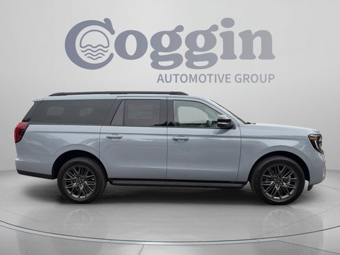 New 2026 Ford Expedition Max Platinum w/ Stealth Appearance Package AWD/4WD image 7