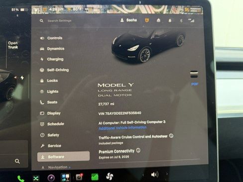 Used 2022 Tesla Model Y Long Range AWD/4WD image 17