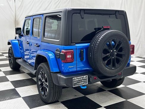 Certified 2023 Jeep Wrangler Unlimited Sahara w/ Cold Weather Group AWD/4WD image 5