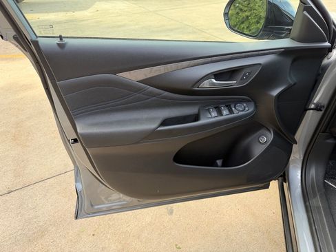 New 2026 Buick Envista Sport Touring FWD image 9