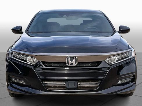 Used 2018 Honda Accord Sport image 4