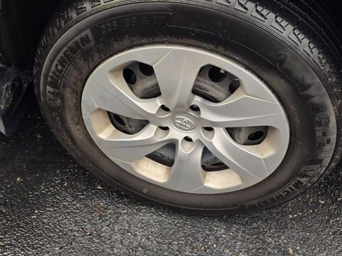 Certified 2023 Toyota RAV4 LE image 25