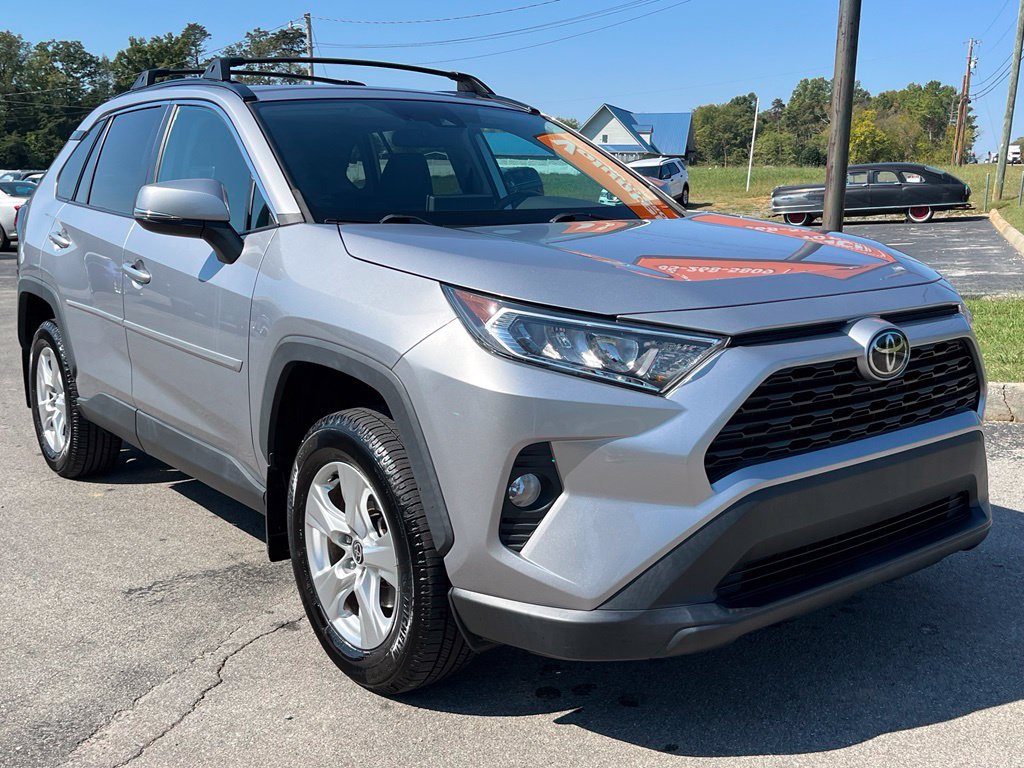 Used 2021 Toyota RAV4 XLE w/ Convenience Package AWD/4WD image 2