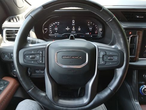 Used 2023 GMC Yukon Denali Ultimate AWD/4WD image 14