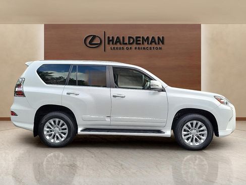 Used 2015 Lexus GX 460 w/ Premium Package AWD/4WD image 7