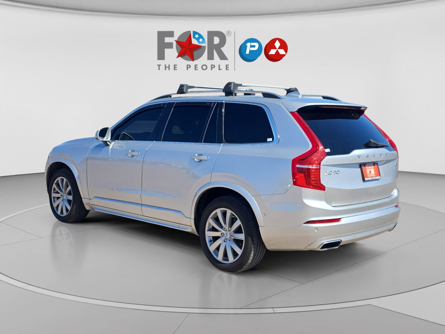 Used 2016 Volvo XC90 T6 Momentum AWD/4WD image 3