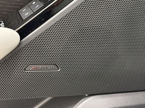 New 2026 Land Rover Range Rover Velar S AWD/4WD image 31