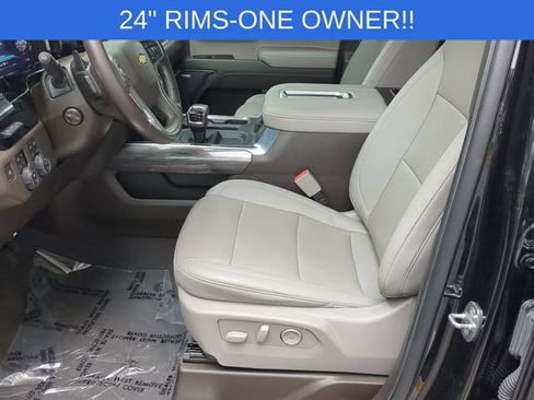 Used 2022 Chevrolet Silverado 1500 LTZ AWD/4WD image 16