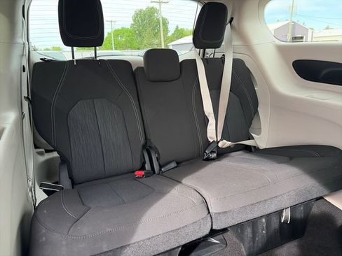 Used 2023 Chrysler Voyager LX FWD image 41