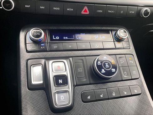 Used 2023 Hyundai Palisade Limited image 24