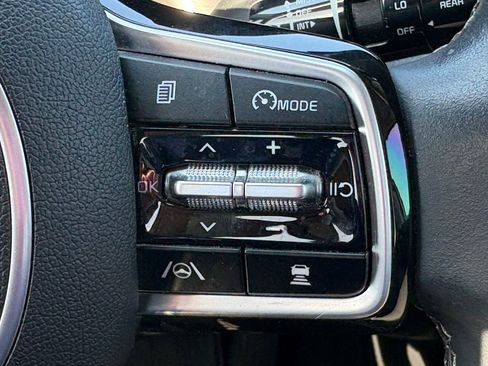Certified 2022 Kia Sorento SX AWD/4WD image 25