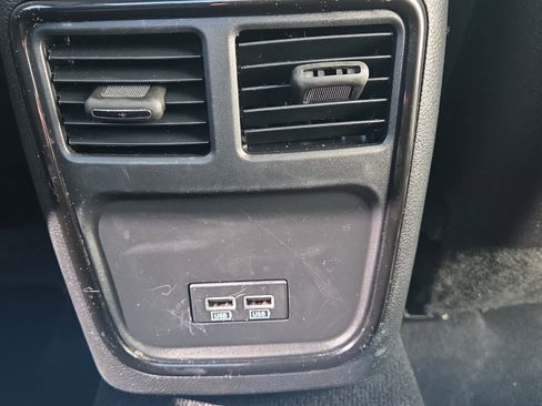 Used 2022 Dodge Charger R/T w/ Blacktop Package image 9