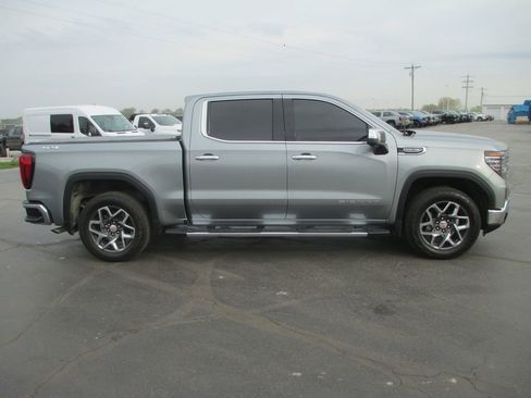 Used 2024 GMC Sierra 1500 SLT w/ SLT Premium Package image 5
