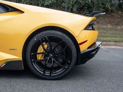 Used 2015 Lamborghini Huracan LP 610-4 image 35