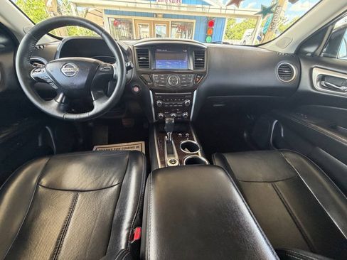 Used 2015 Nissan Pathfinder Platinum FWD image 20
