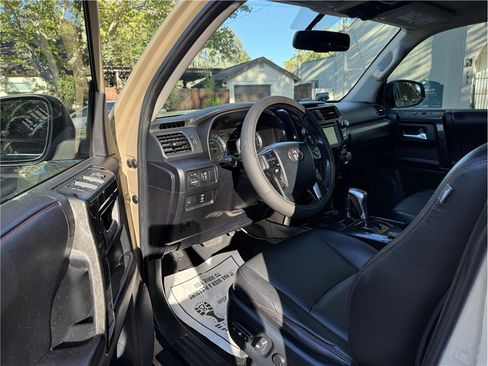 Used 2016 Toyota 4Runner TRD Pro AWD/4WD image 10