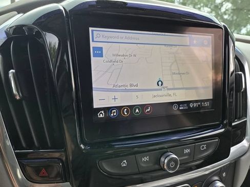Used 2020 Chevrolet Traverse Premier FWD image 29