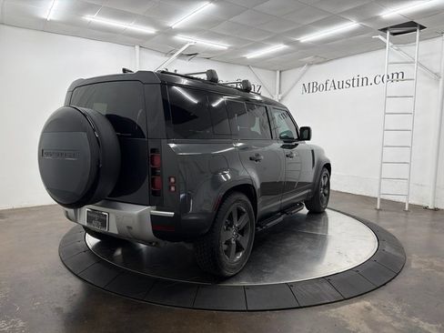 Used 2025 Land Rover Defender 110 S AWD/4WD image 7