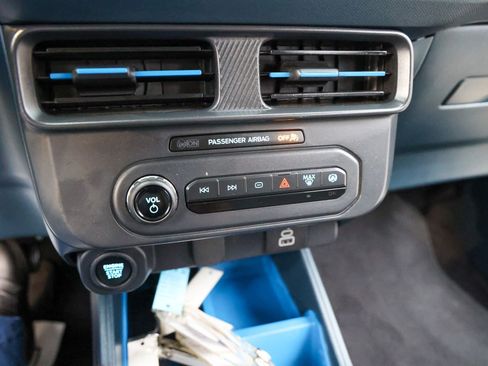 Used 2025 Ford Maverick XLT FWD image 22