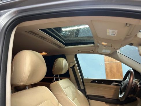 Used 2016 Mercedes-Benz GLE 350 w/ Premium Package image 12