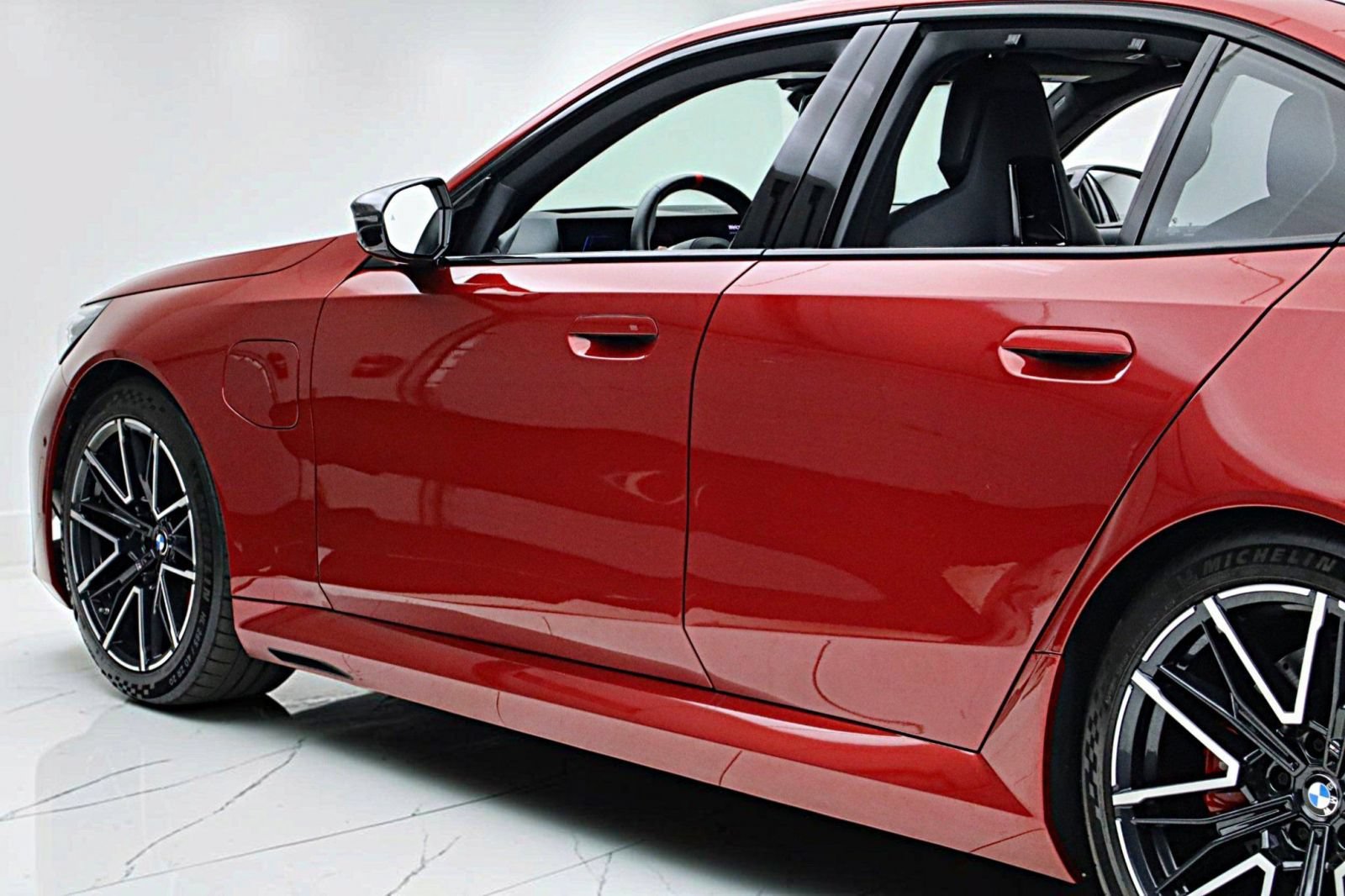 Used 2025 BMW M5 w/ Carbon Package AWD/4WD image 8