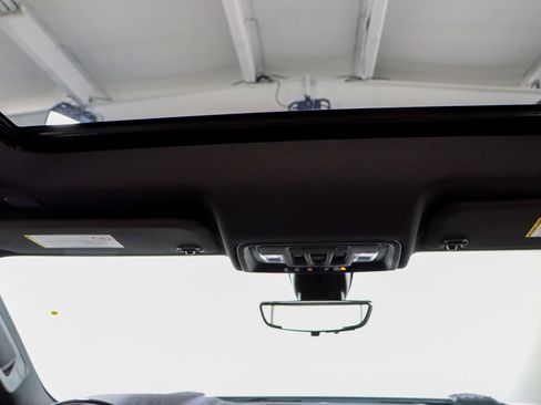 Used 2023 Chevrolet Silverado 2500 High Country w/ Z71 Off-Road Package image 22